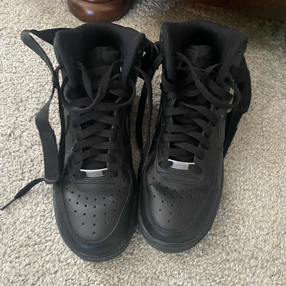 Nike Air Force 1 size 6.5